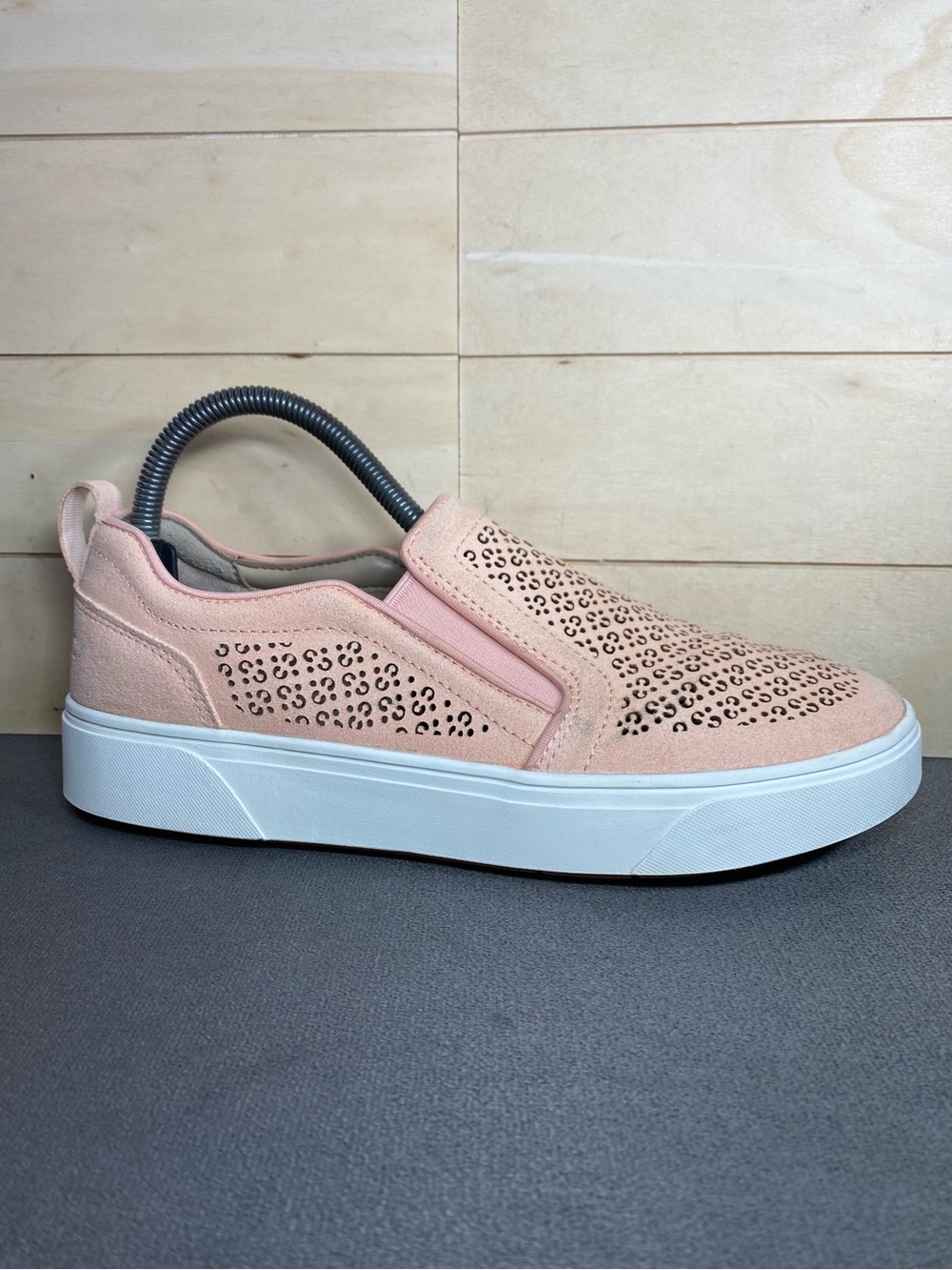 Vionic Kimmie Slip-Ons Peach Suede Women's Size 8 Orthopedic Shoes